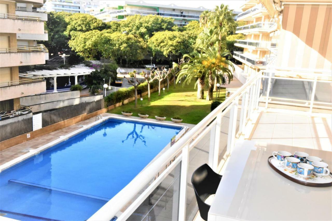 Alex Park 4 Salou Bagian luar foto