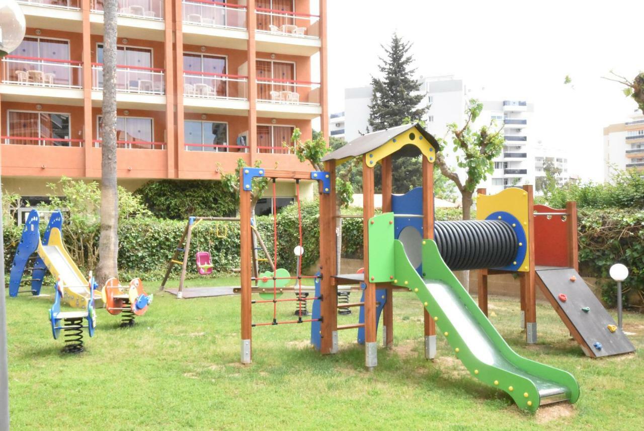 Alex Park 4 Salou Bagian luar foto